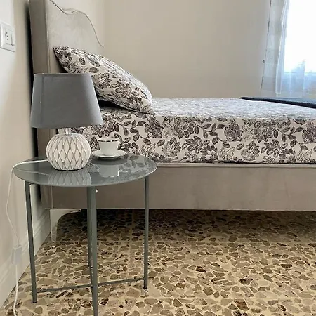 Apartman Foscolo 20 *